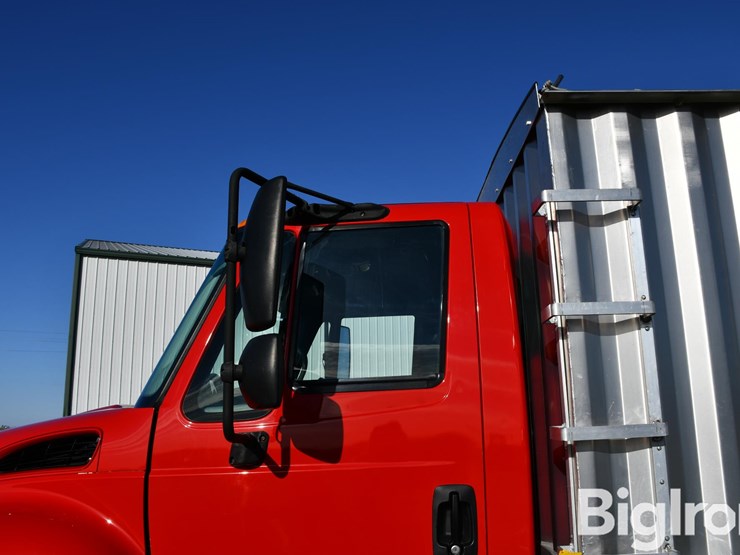 2007-international-durastar-4400-image-12