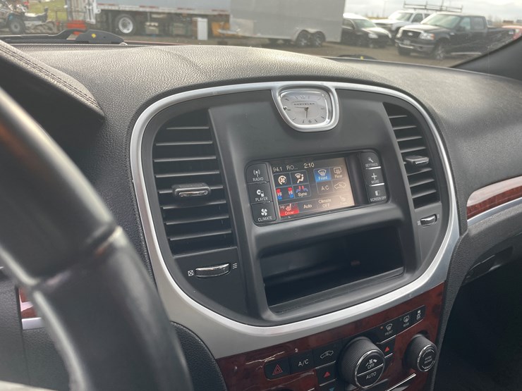 #1024-•-2012-chrysler-300-awd-sedan-(has-paperwork-to-obtain-title)-image-35