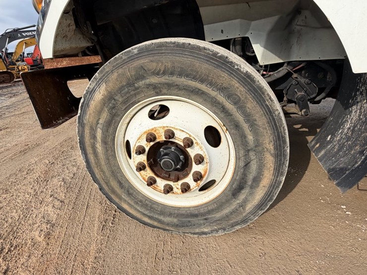 2015-ditch-witch-fm13v-image-20