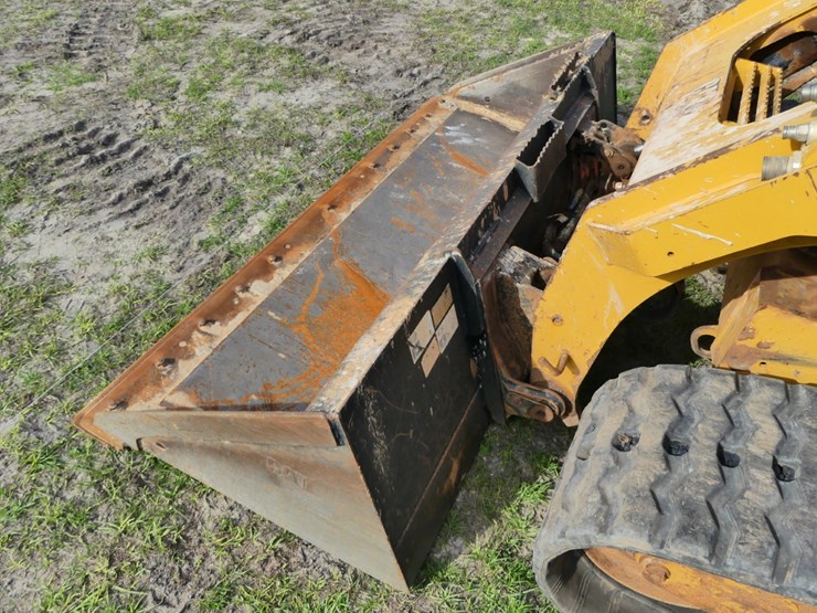 2022-caterpillar-289d3-image-9