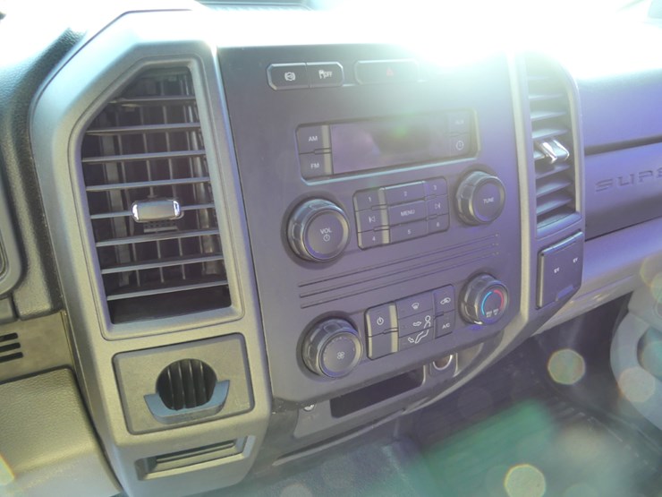 2019-ford-f450-xl-image-13