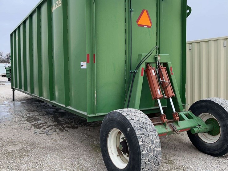 balzer-frac-tank,-21,000-gallons,-computer-hydraulic-control-box,-1-owner,-always-washed,-good-shape-image-9