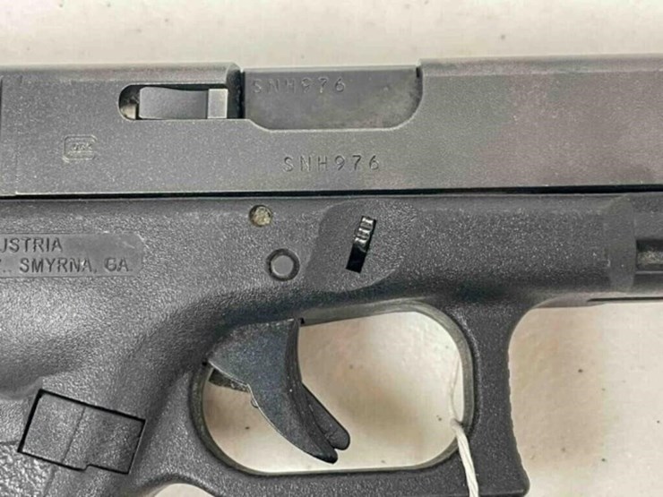 glock-pistol-image-3