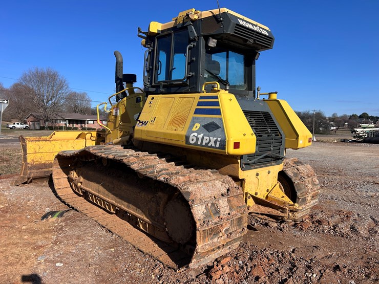 komatsu-d61pxi-24-image-3