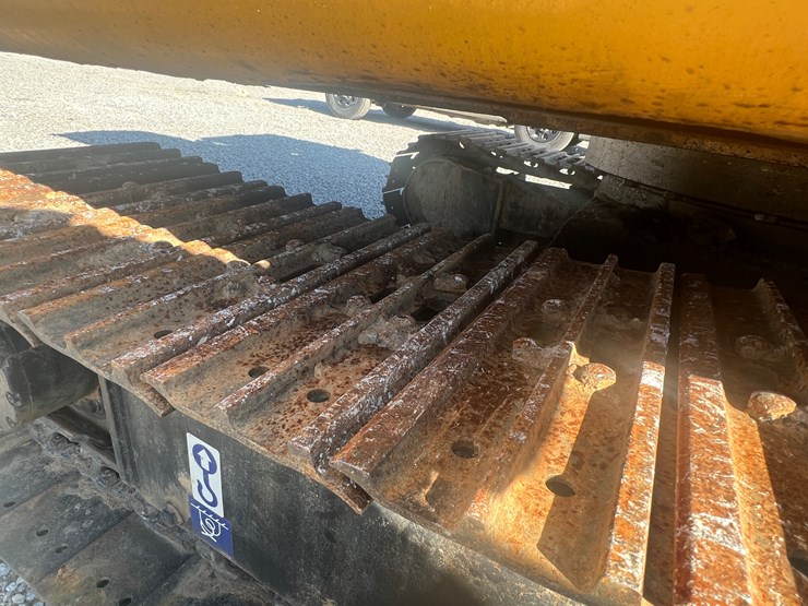 2014-caterpillar-305.5e2-image-15