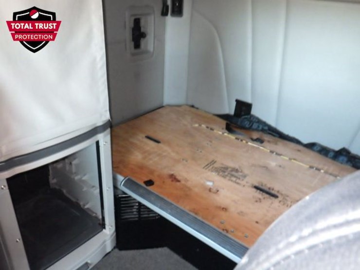 2023-peterbilt-579-image-20