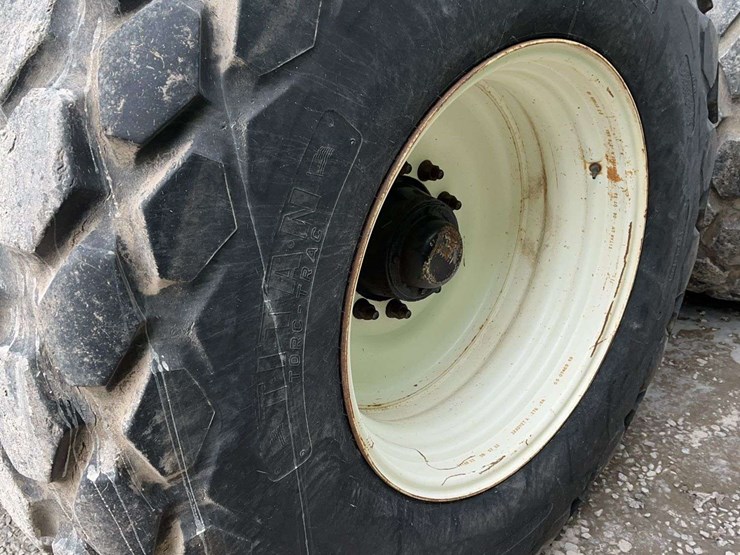 balzer-manure-tank-with-raven-computer-control,-for-knifing-in-manure,-6800-gallon-tank,-hydraulic-pump,-no-pto-image-21