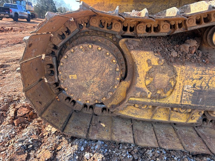 komatsu-d61pxi-24-image-27