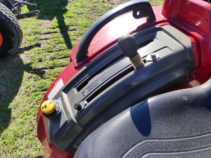 2017-mahindra-1526-image-13