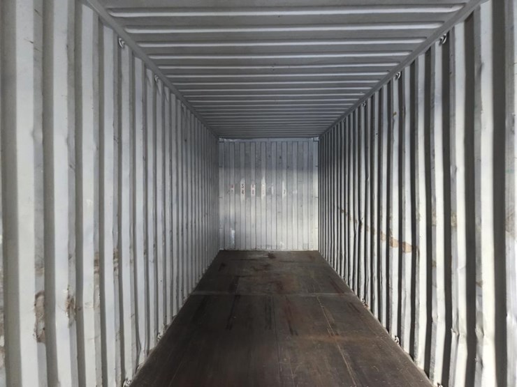 #5015-•-40'-shipping-container-image-10