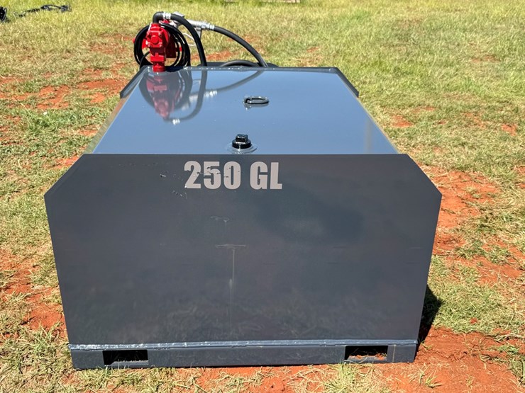 #74-•-2026-x-star-fuel-tank-image-4