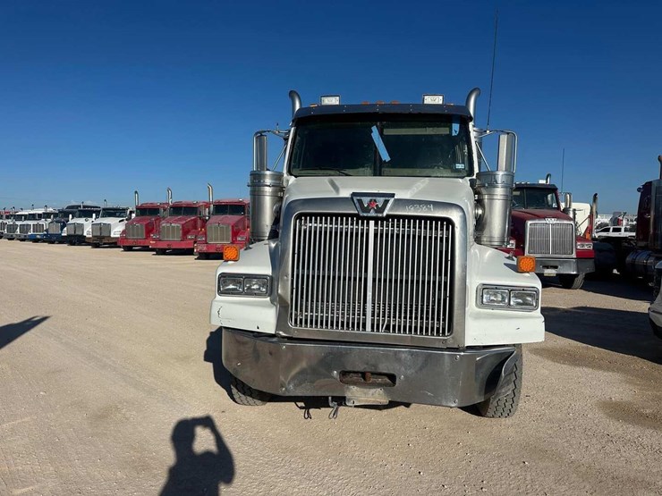 2011-western-star-4900-image-3