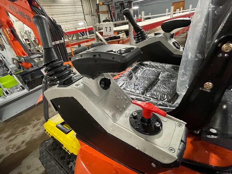 #2001-•-2025-unused-me18-mini-excavator-(o9)-image-12