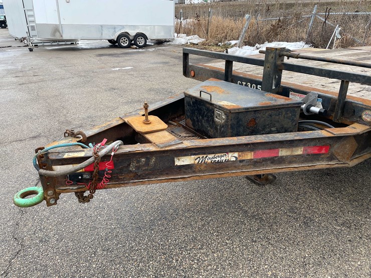 #1994-•-2017-trailer-(no-title)-(of)-image-9