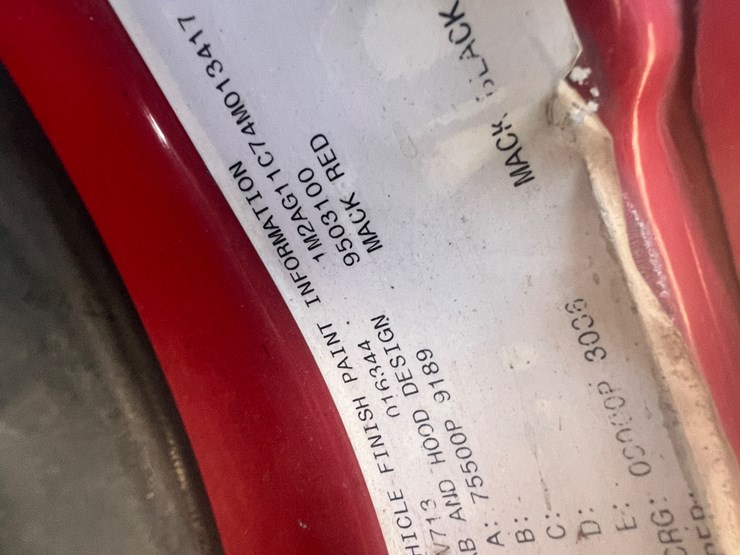 2004-mack-granite-cv713-image-34