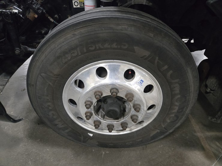 2015-kenworth-t680-image-70