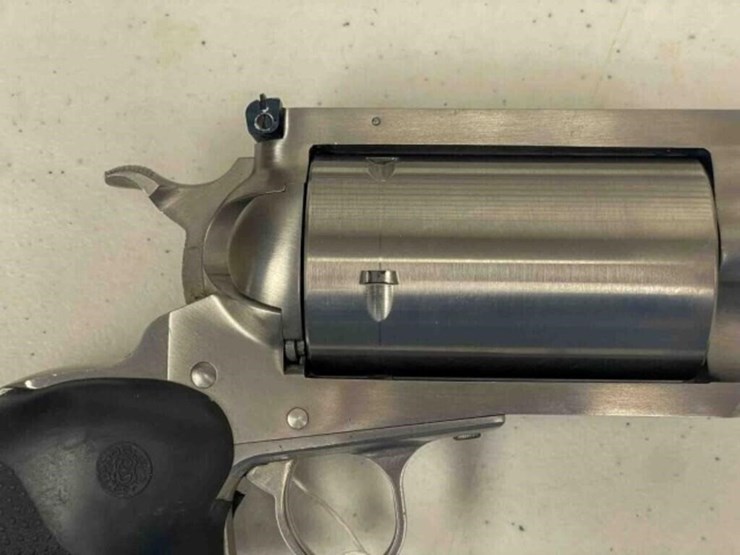 magnum-research-revolver-image-13