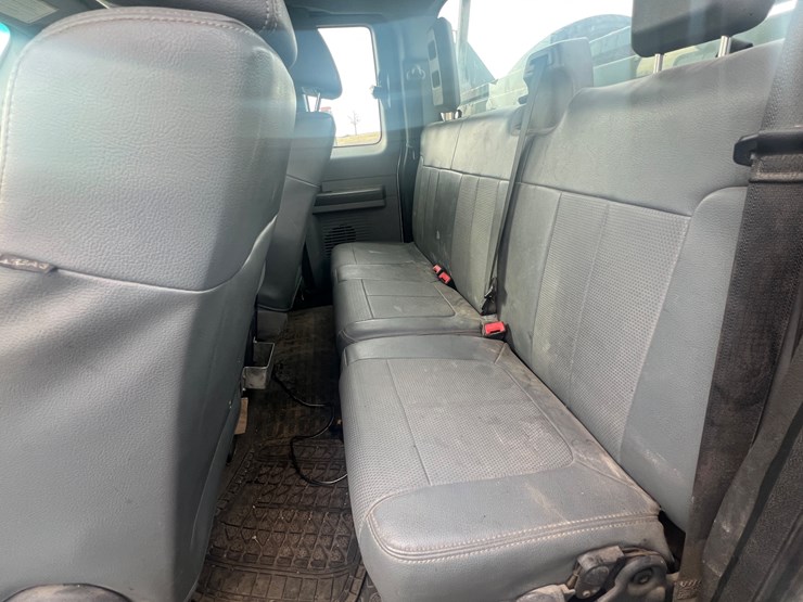 2015-ford-f350-xl-image-14