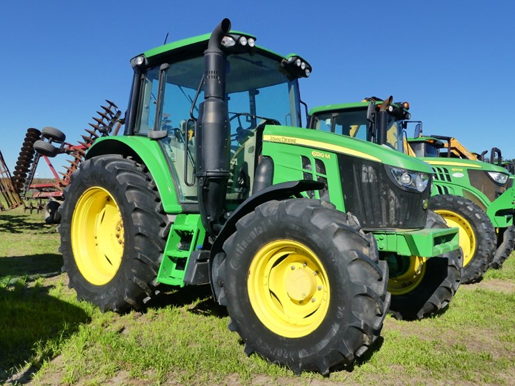 2020-john-deere-6120m-image-1