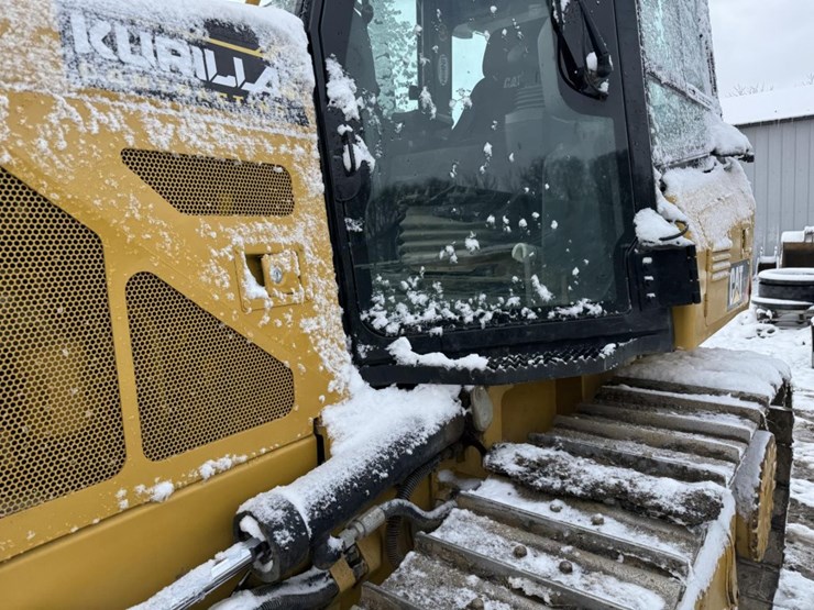 caterpillar-d4k-xl-image-11