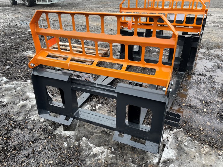 #1167-•-unused,-landhonor-pallet-fork-image-3