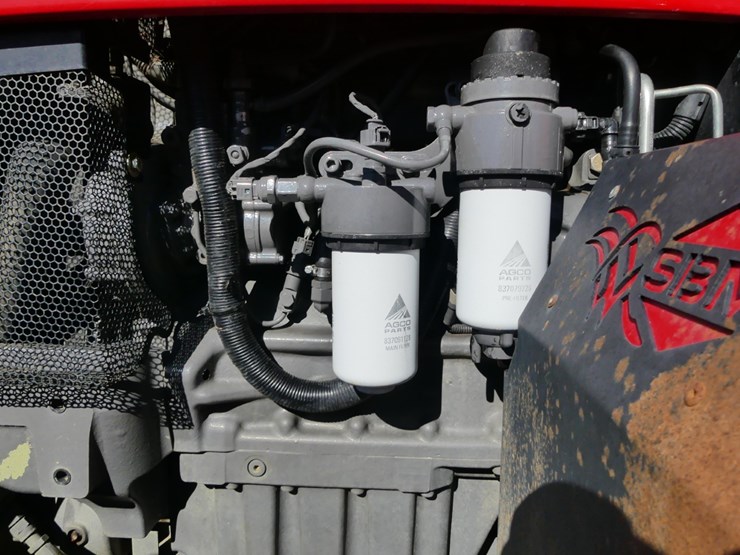 massey-ferguson-4710-image-9