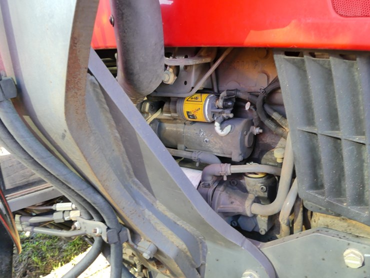 massey-ferguson-4707-image-8