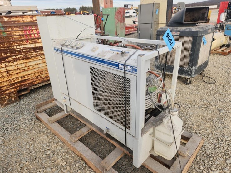 #6035-•-bauer-air-compressor-image-3