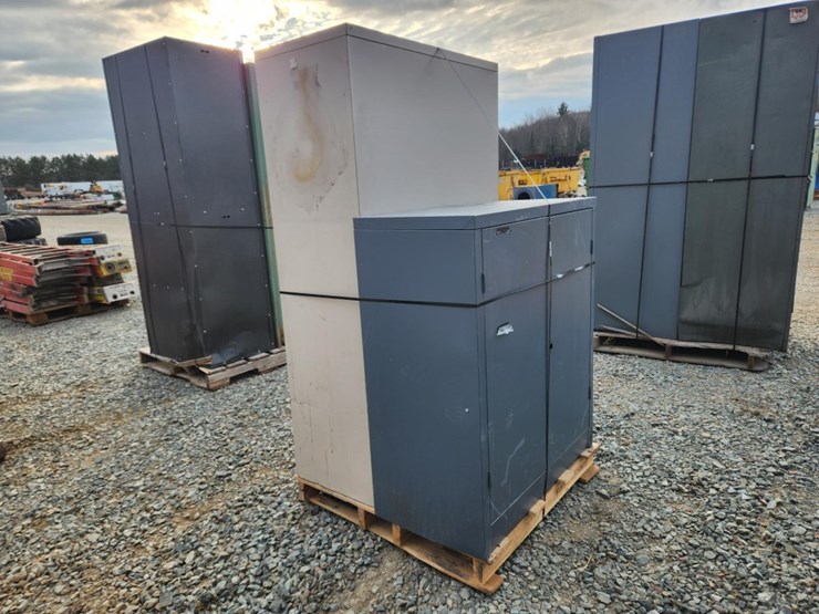 #6043-•-(2)-cabinets-image-2