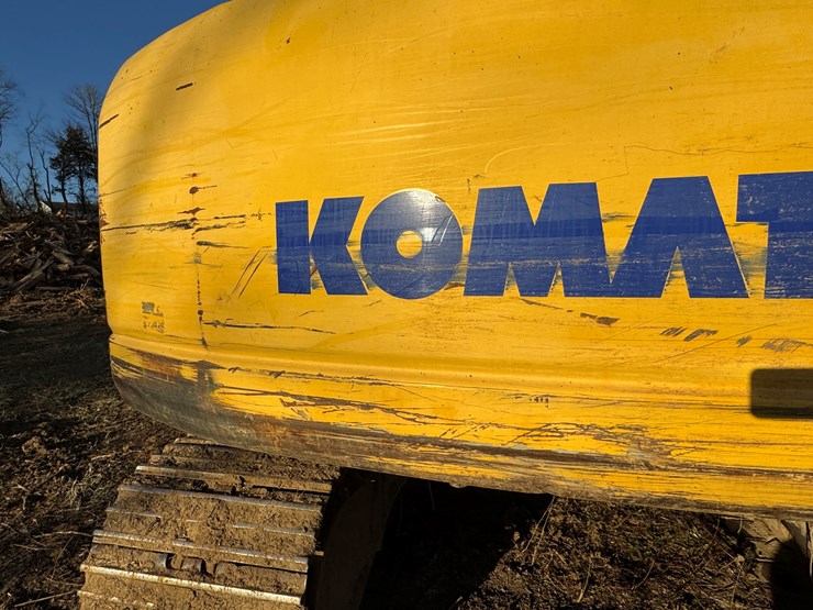 komatsu-pc270-lc-8-image-31