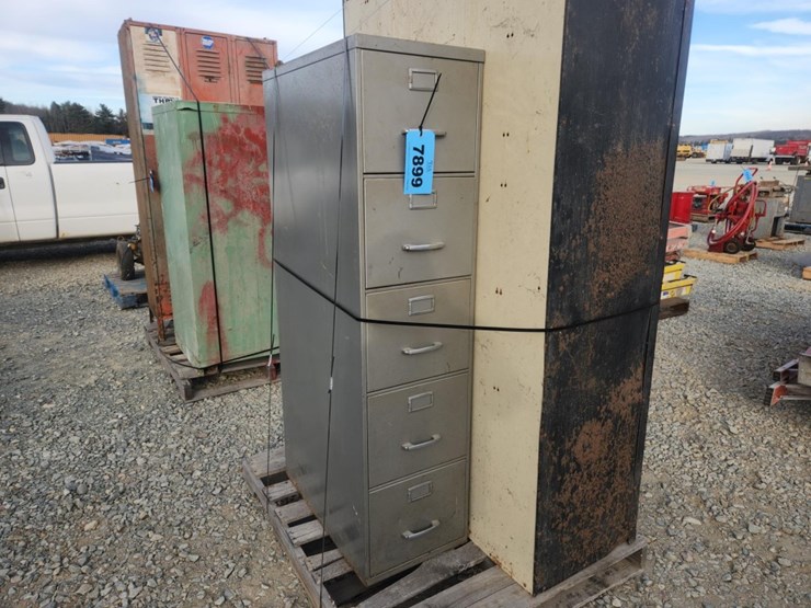 #6022-•-filing-cabinet-and-double-tier-lockers-image-6