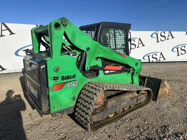 2018-bobcat-t740-image-5