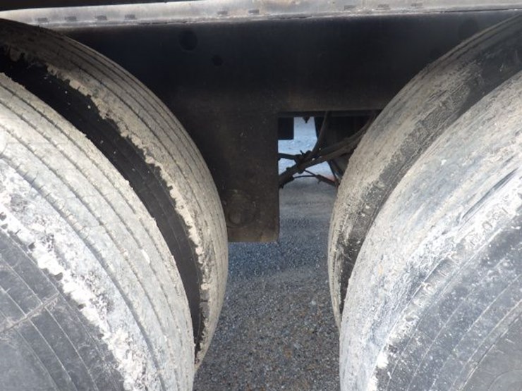 1965-fruehauf-tanker-image-8