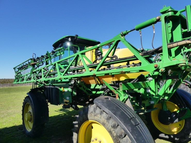 2022-john-deere-r4023-image-8
