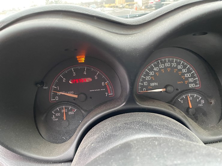 #1005-•-2004-pontiac-grand-am-sedan-(has-wi-title)-image-21