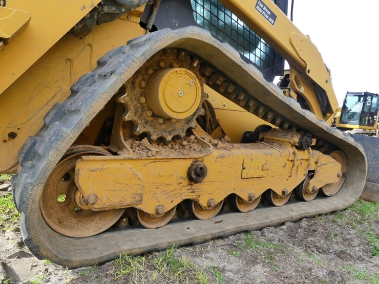 2021-caterpillar-299d3-image-9
