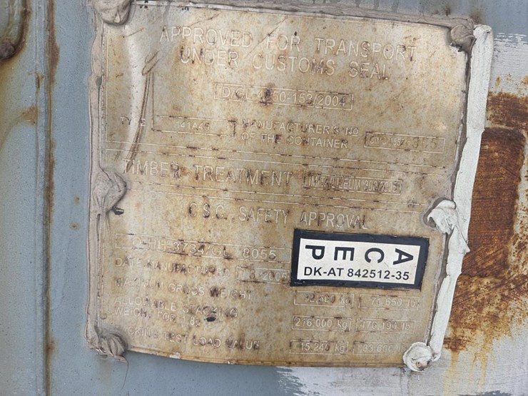 #5002-•-40'-shipping-container-image-13