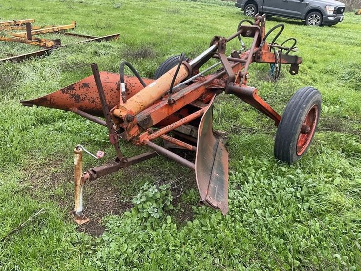 (offsite)-yonkers-johnson-400a-pull-v-ditcher-image-5