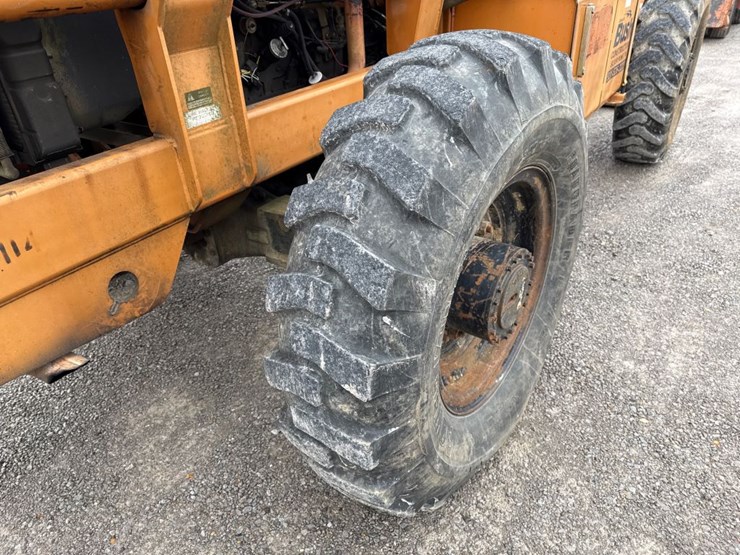 lull-644b-42-image-16