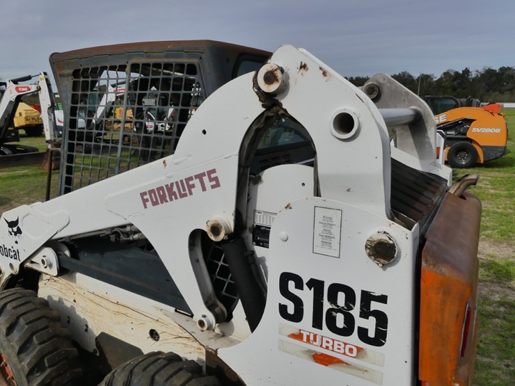 2004-bobcat-s185-image-8