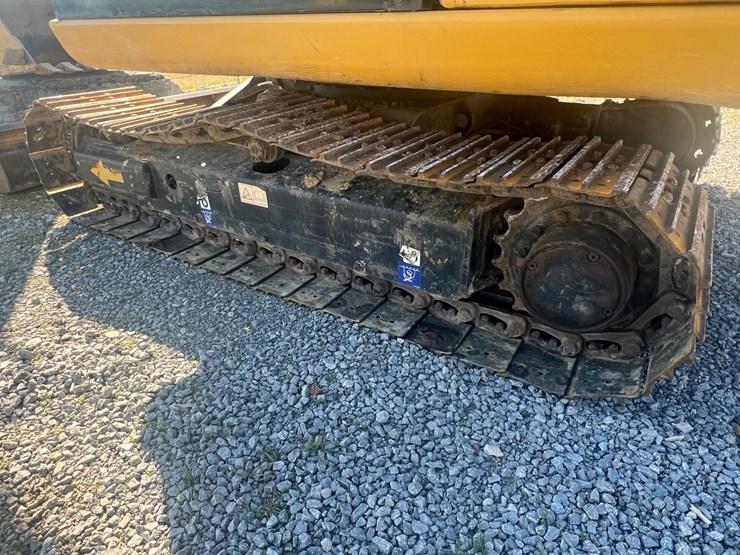 2014-caterpillar-305.5e2-image-5