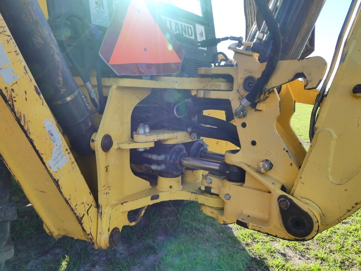 2014-new-holland-b95c-image-8