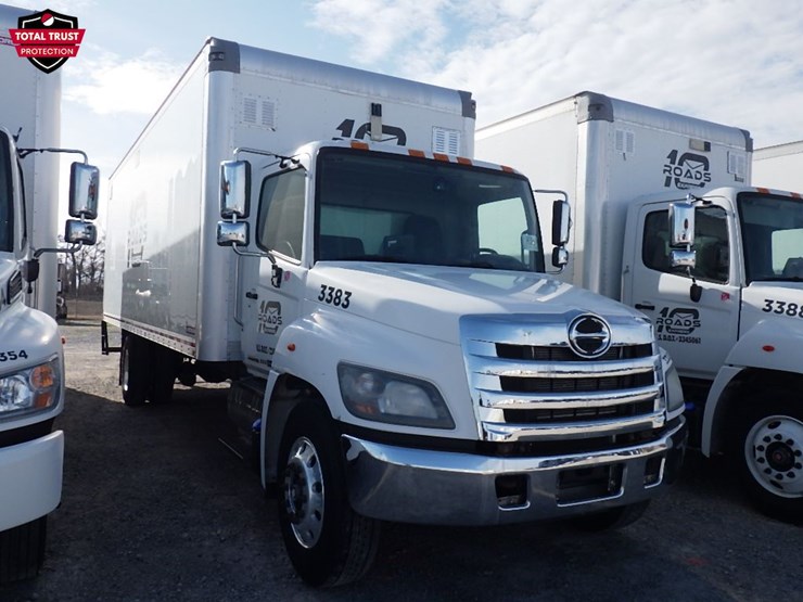 2020-hino-268a-image-3