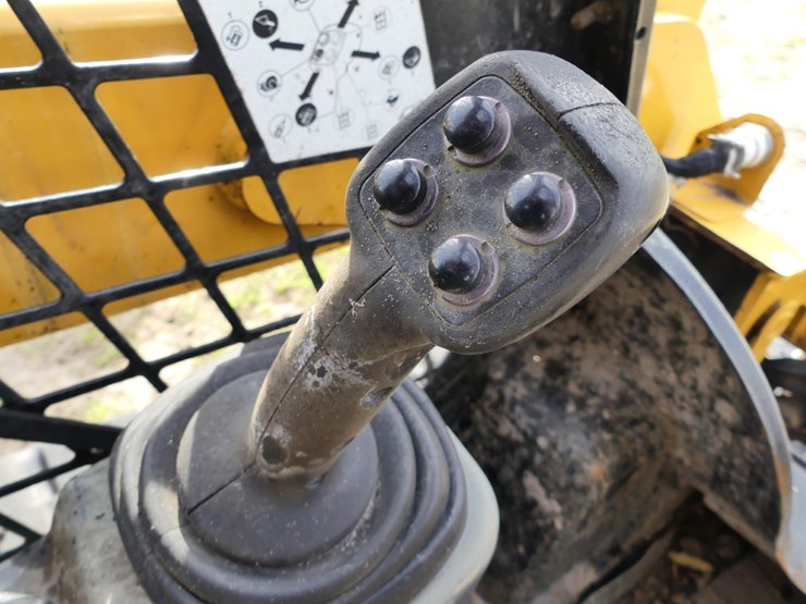 2019-caterpillar-259d-image-15