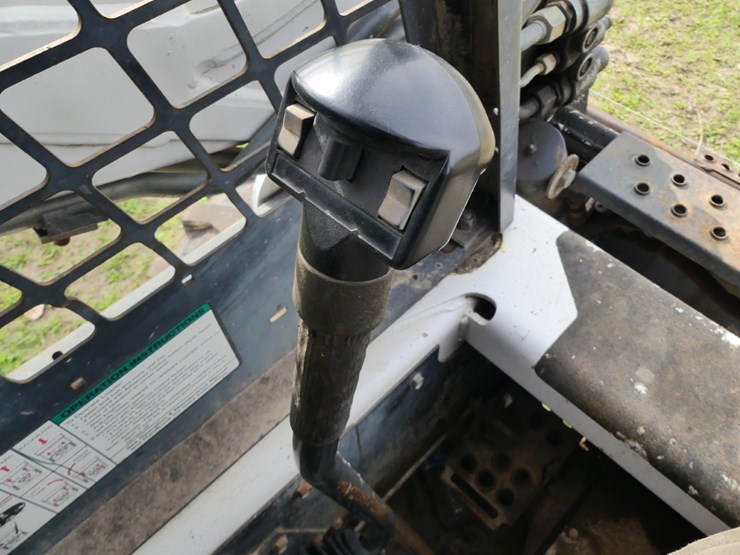 2004-bobcat-s185-image-14