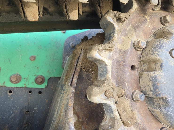 2018-bobcat-t740-image-56