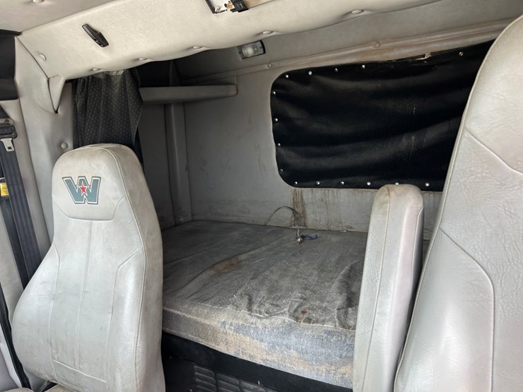 2014-western-star-4900-image-7