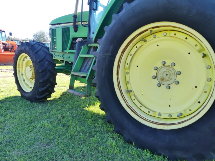 1995-john-deere-7400-image-9