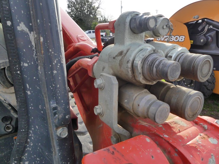 kubota-svl97-2-image-11