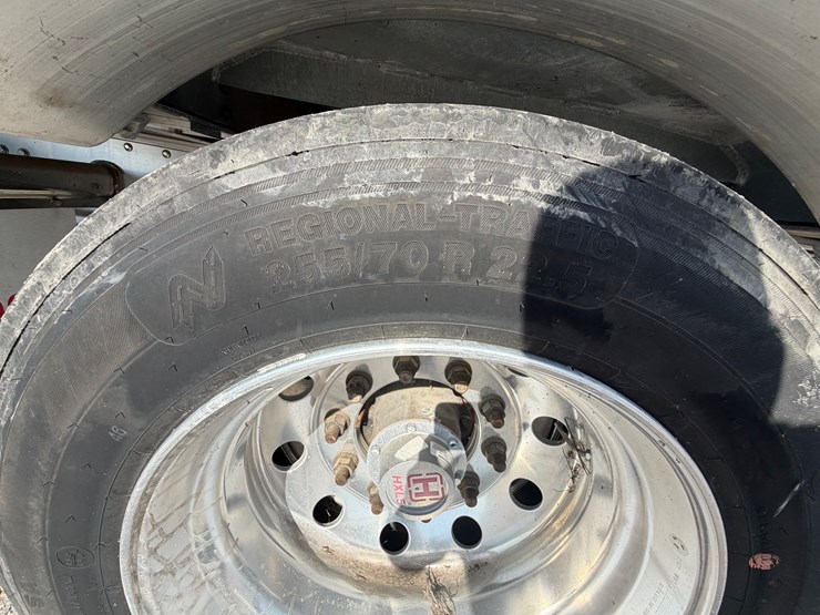 2023-doonan-titanium-image-13